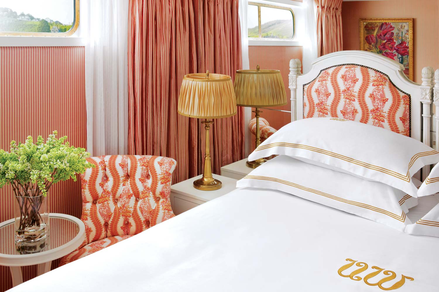 UNI Antoinette Cat 4-5 cabin